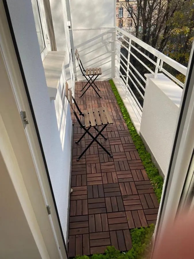Dreamy Apartment Near To The Center 소피아 0*,